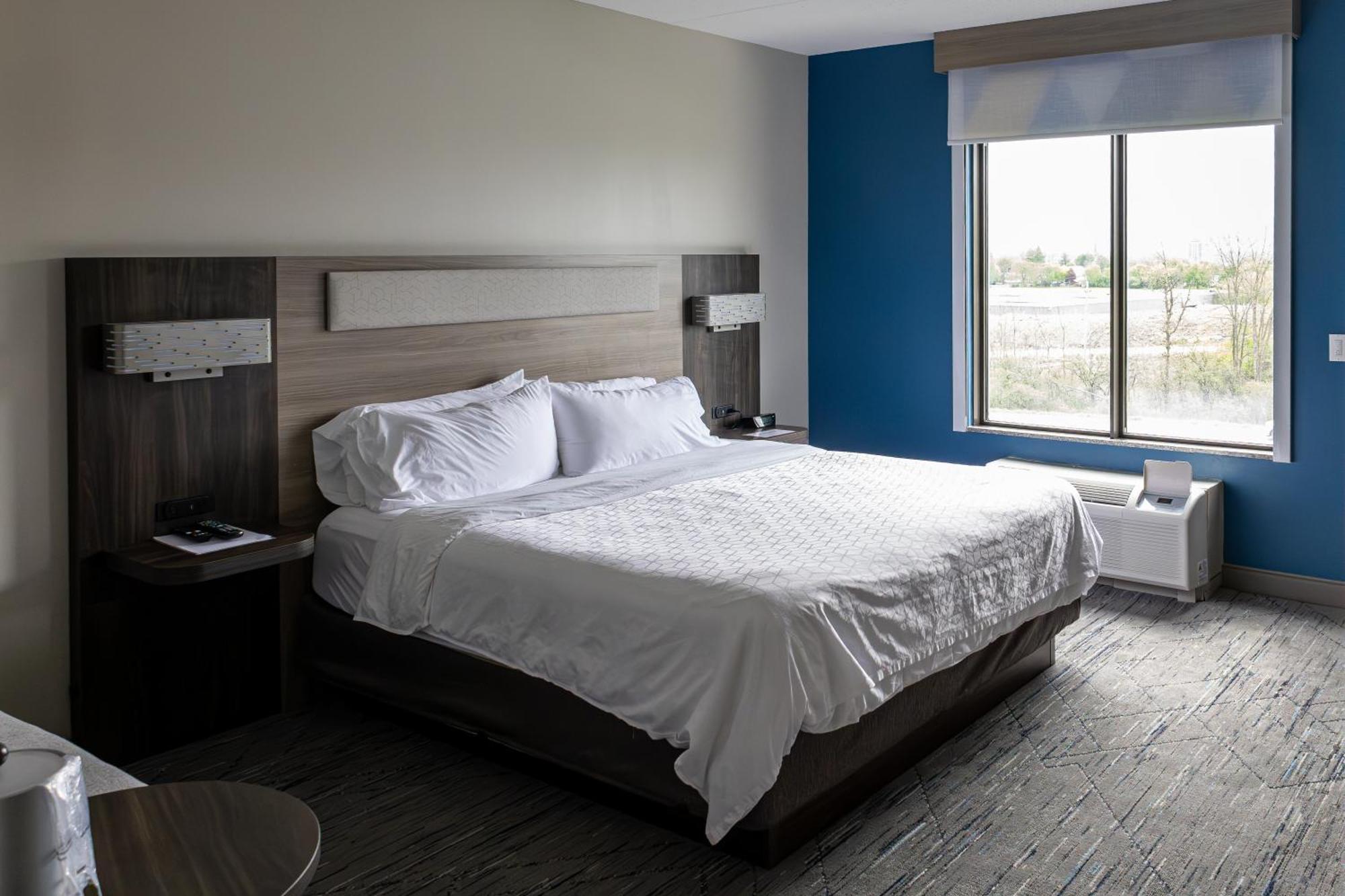 Holiday Inn Express Hotel & Suites Brockville By Ihg Eksteriør bilde