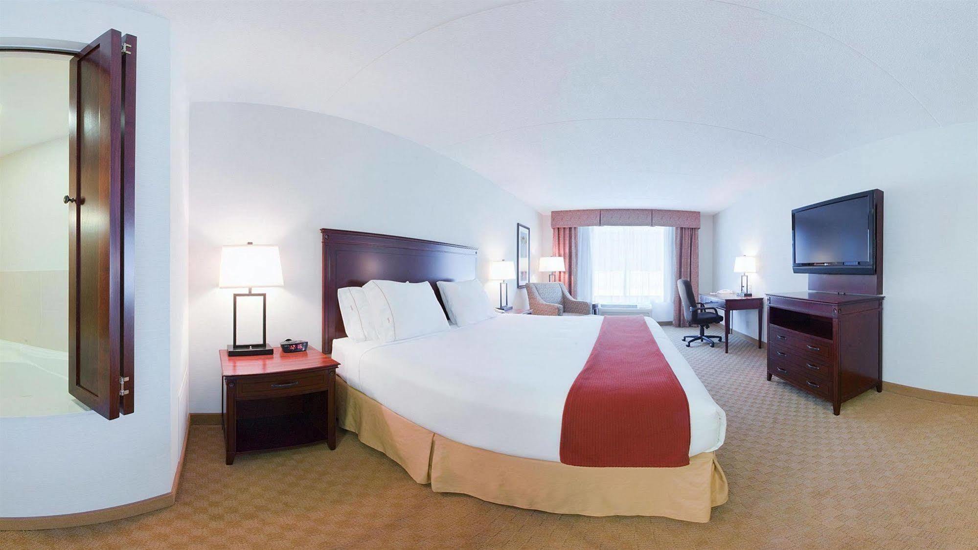 Holiday Inn Express Hotel & Suites Brockville By Ihg Eksteriør bilde